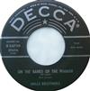 ascolta in linea The Mills Brothers - On The Banks Of The Wabash Far Away Moonlight Bay